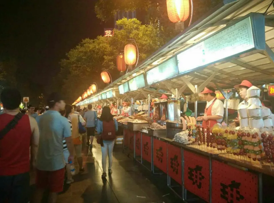 Snacks street in Peking|Naray Pereiraさん