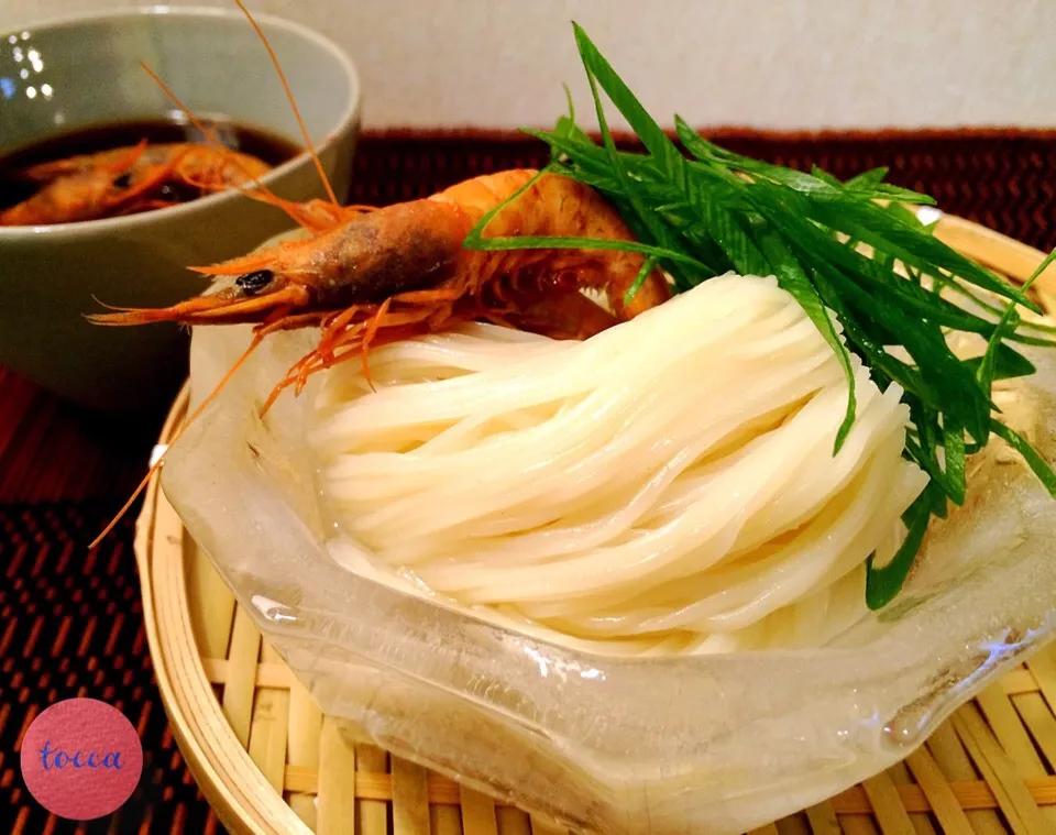 Snapdishの料理写真:粋✨hisokaさんの♡重曹×素麺=ツルツルモチモチde海老素麺(｡☬０☬｡)❗️|toccaさん