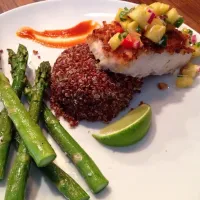 Coconut, macadamia nut crusted Mahi with cumin/lime red quinoa and pinapple salsa|Marie Tinchさん