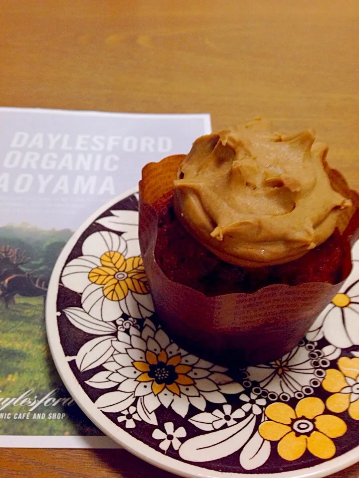 Snapdishの料理写真:DAYLESFORD ORGANIC キャラメル&コーヒーのカップケーキ|ゆりりんさん