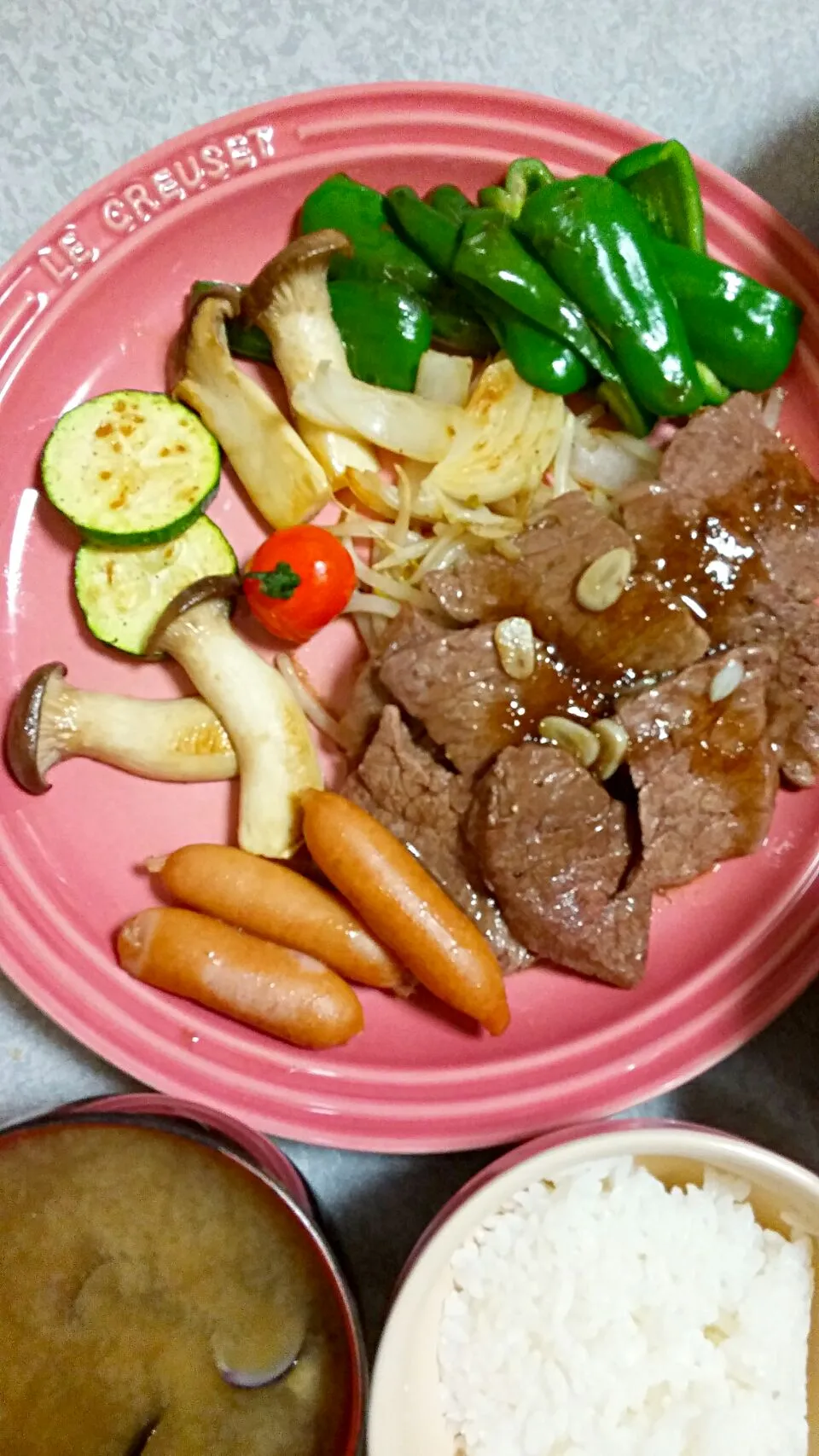 Snapdishの料理写真:焼き肉定食|裕子さん