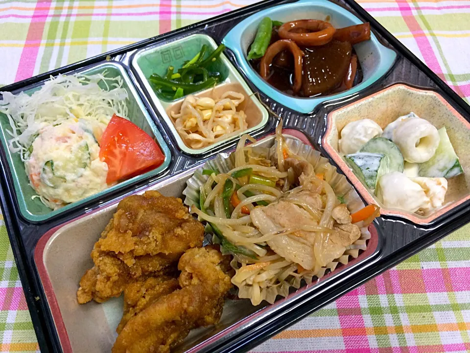 鶏の唐揚げカレー味 日替わり弁当 豊川市宅配|Naokazu Kuritaさん