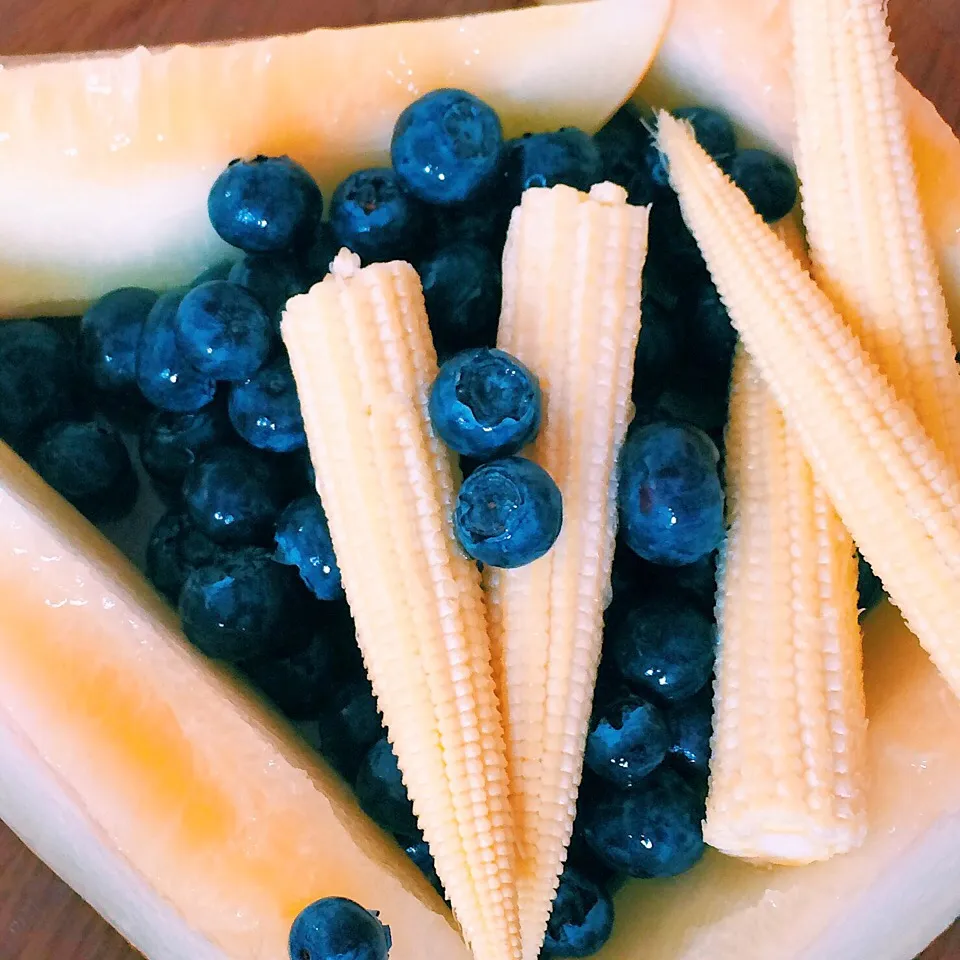 melon, corn, blueberries.|Masha DarkFoxさん