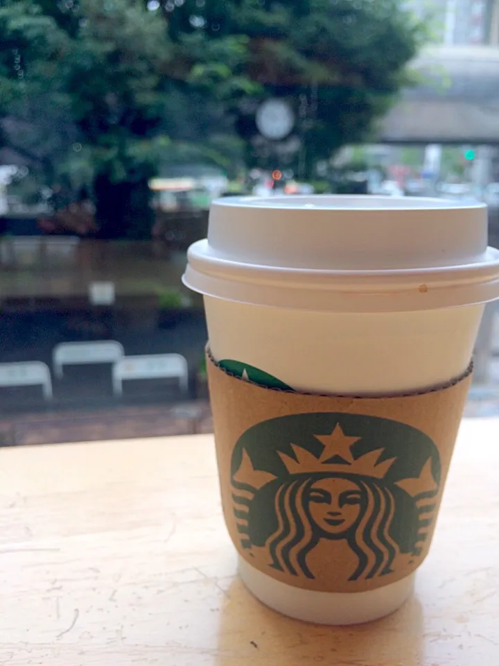 rainyday  in starbucks|Tomomiさん