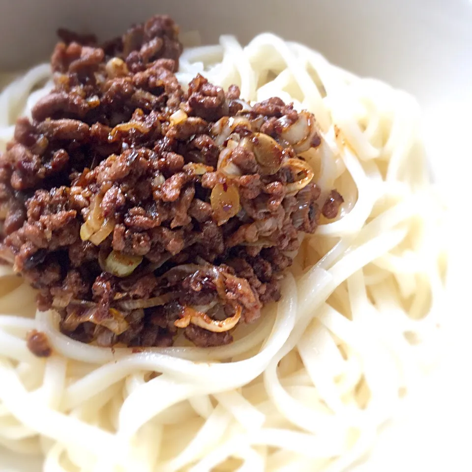 讃岐うどんで、汁なし担々麺。猛烈に辛いけど美味い(^-^)/|ギムレットさん