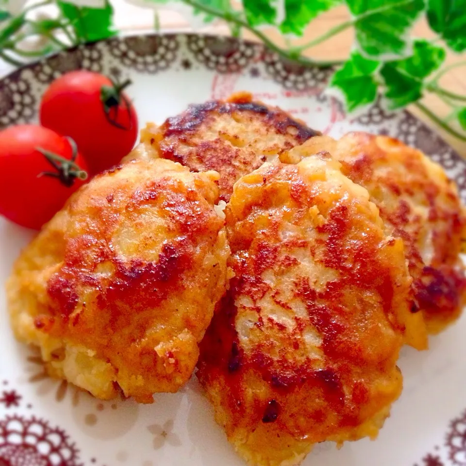 Snapdishの料理写真:りえぞ～さんの料理 鶏むね肉とジャガイモのつくね .｡.:*♡|ららさん