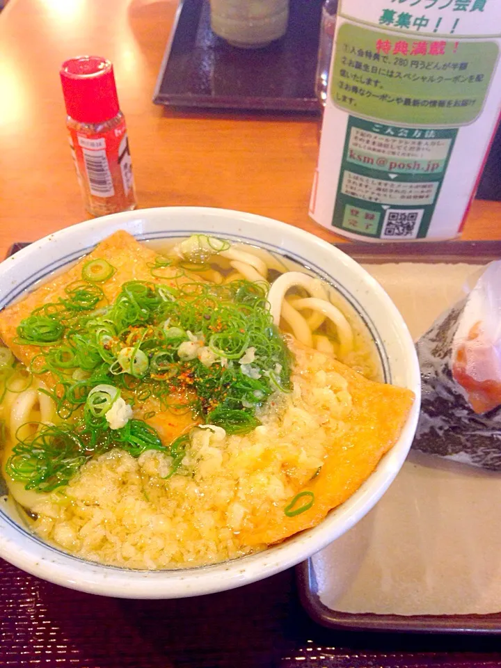 かの川製麺 きつねうどん🍴|しのてらさん