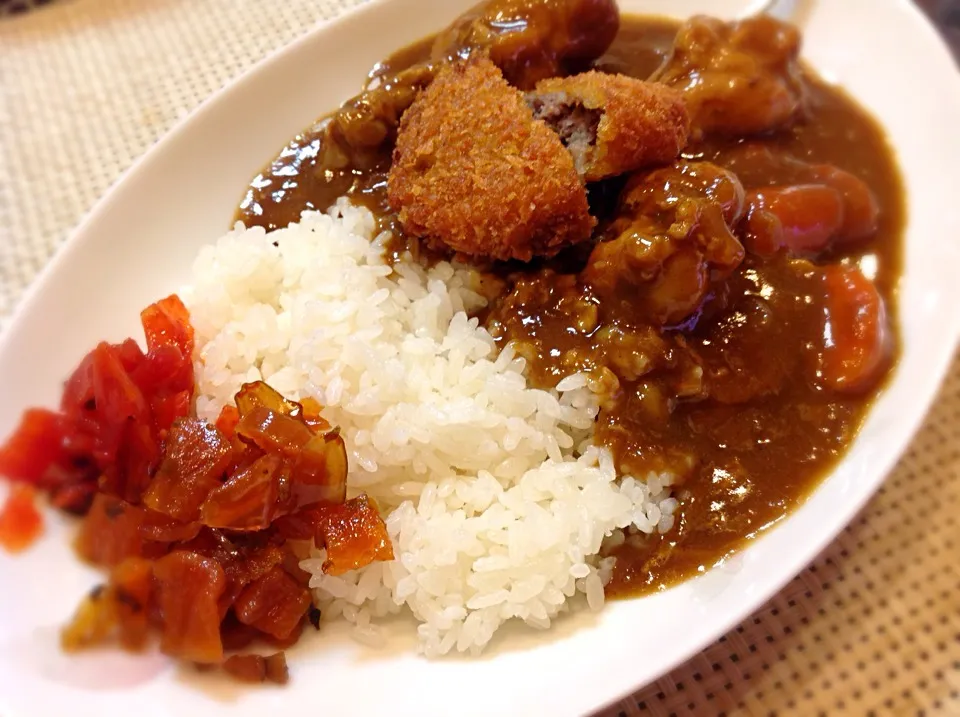 3日連チャン(^^;;「チキンカレー🍛メンチ乗っけ😋」|アライさんさん