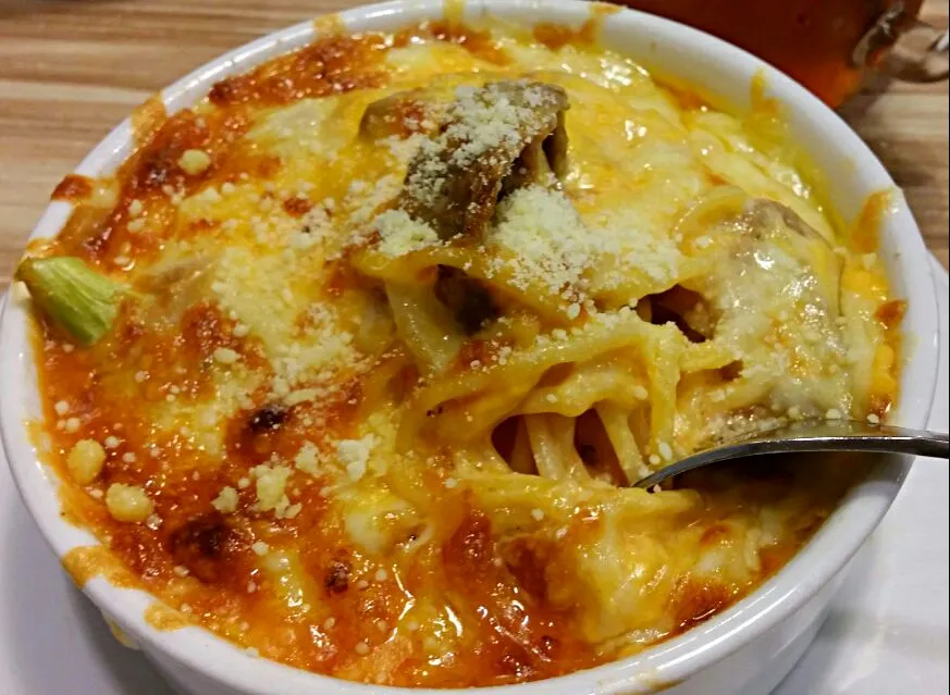 Baked Spaghetti with Mushroom|FooDin'sさん