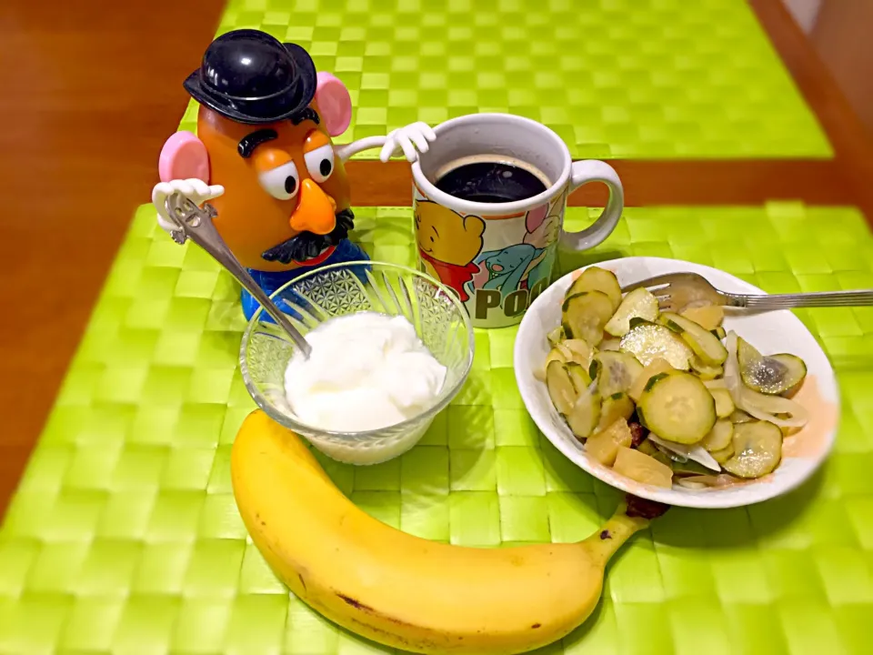 胡瓜の酢の物&ヨーグルト🍌☕️|マニラ男さん