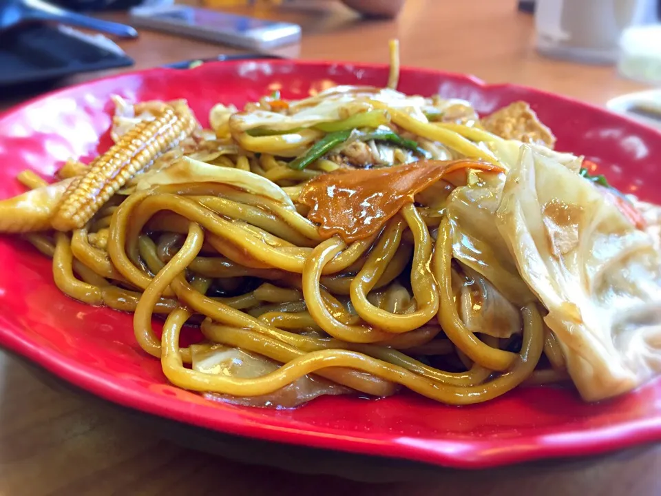 Snapdishの料理写真:Yakisoba|Nanea Sriwa-uraiさん