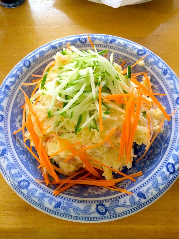 夕飯のおかずの定番！ポテトサラダ( ´ ▽ ` )ﾉ|あまさん