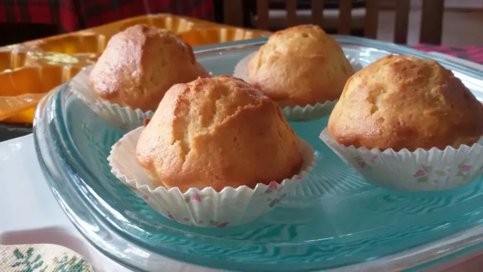 banana cinnamon vanilla cupcakes😄😙😋🍴|sherry rodriguesさん