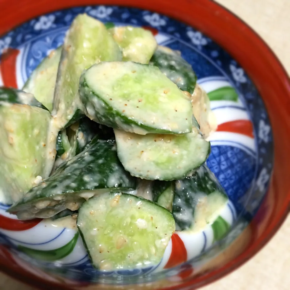 Snapdishの料理写真:nonさんの料理 きゅうり3本ペロッと食べちゃうゴマ味噌マヨきゅうり|hamamaさん