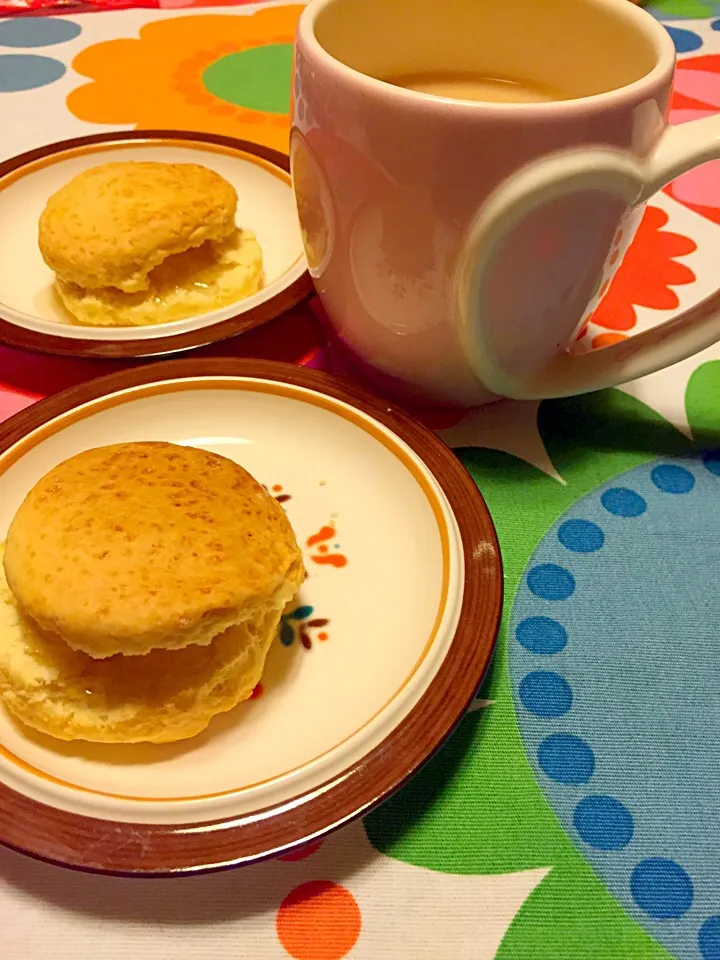 くららさんの料理 生クリームdeスコーン⭐蜂蜜レモンサンド|さくたえさん