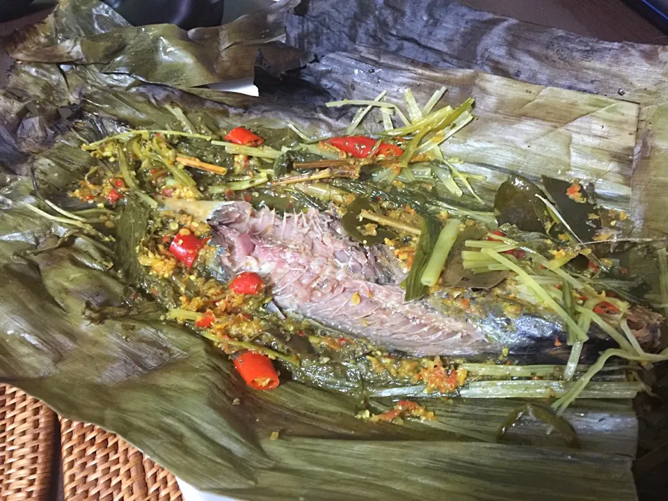 Pepes ikan asin peda|yeni kartikasariさん