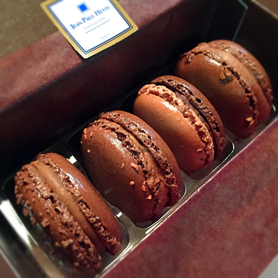 Snapdishの料理写真:JPH Macaron Total Cacao L→R(Madagascar/Rio/Sao Tome/Piura)|cakeさん