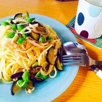 ナスと枝豆でさっぱりポン酢とオリーブオイルのパスタ|ききさん