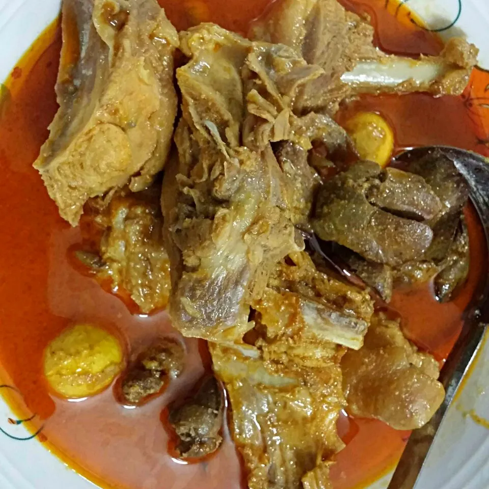 Snapdishの料理写真:Gulai Ayam Kampung|FooDin'sさん