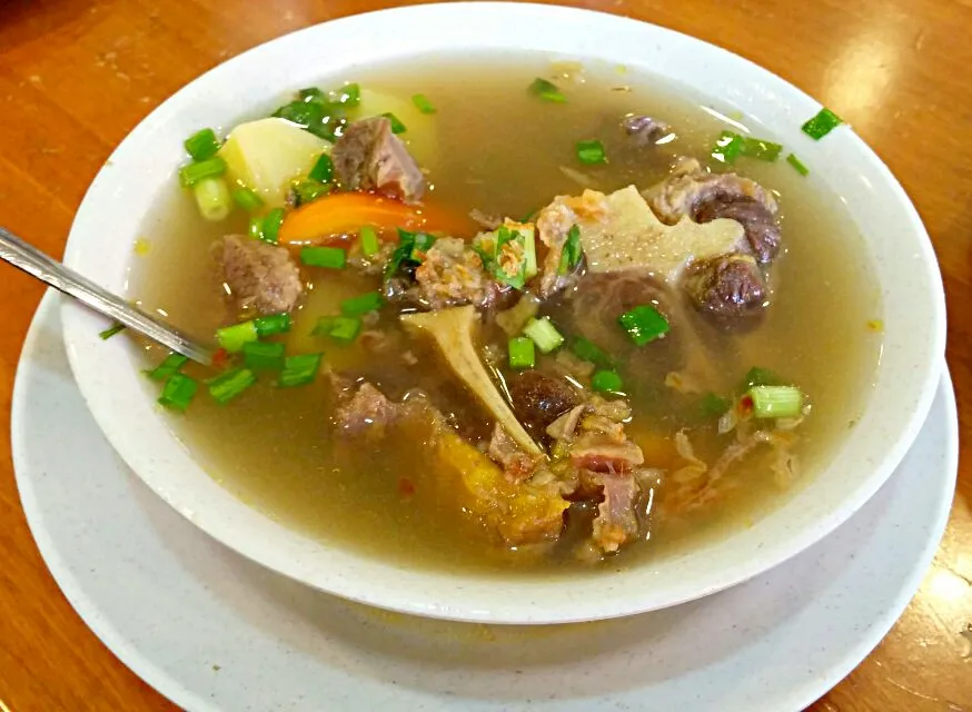 Snapdishの料理写真:Oxtail Soup - Sup Bontot/Ekor|FooDin'sさん