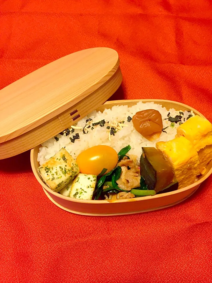 ついに届いた♡憧れの曲げわっぱ！で、今日の自分お弁当(*´ω｀)ﾉ|さくたえさん