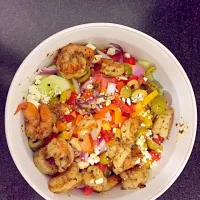 Snapdishの料理写真:Toss salad with grilled shrimp|BJ Randolphさん