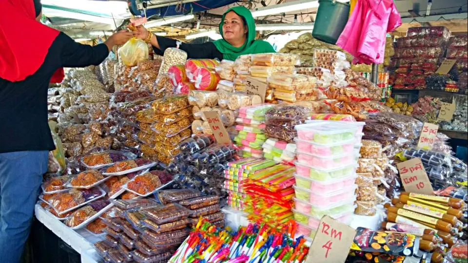 Snapdishの料理写真:Street Food in Terengganu Malaysia|FooDin'sさん