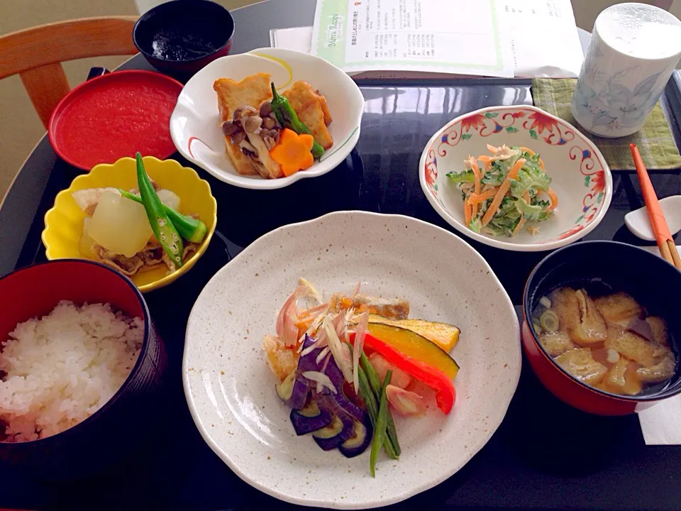 2015/07/03昼ごはん🍚夏野菜と魚の梅酢南蛮・厚揚げとしめじの照り焼き・冬瓜と豚肉の煮物・ゴーヤサラダ・お味噌汁|つついなつさん