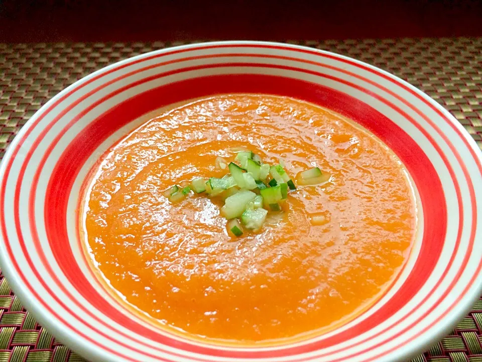 Gazpacho Caliente🍅<ｶﾞｽﾊﾟﾁｮ･ｶﾘｴﾝﾃ>完熟ﾄﾏﾄで作る温かいｶﾞｽﾊﾟﾁｮ|🌈Ami🍻さん