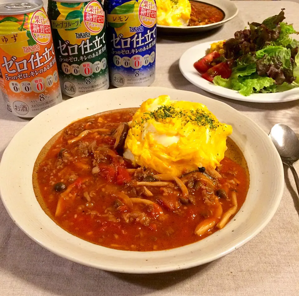 Snapdishの料理写真:ハッシュドビーフと宝酒造さんの酎ハイで🍻|sato*さん