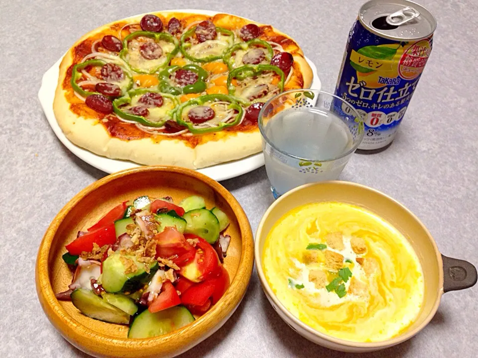 ピザ🍕の晩ご飯ψ(｀∇´)ψ|Orie Uekiさん