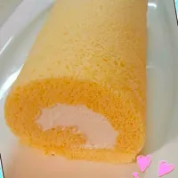 りずむさんのシフォンロールケーキ✨カルピスクリームで♡