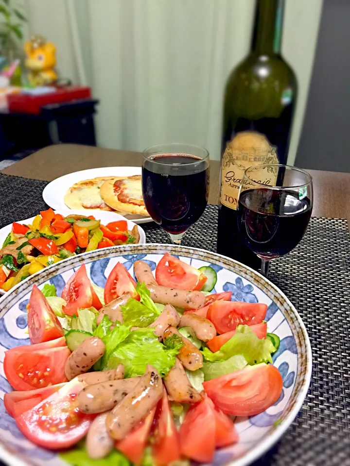 Thanks God it's Friday🍷🍴|judith sawahataさん