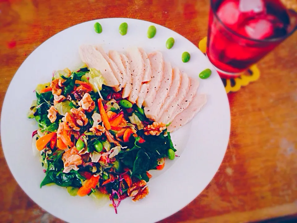 Snapdishの料理写真:Green nutty salad|Vanessa Hasebeさん