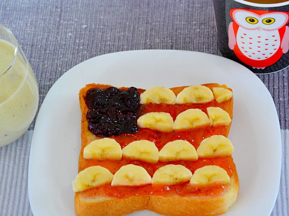 Good Morning ☁️☔️ Having an exquisite 🇺🇸 jam toast banana #july4th|💖 ジジ 💖さん