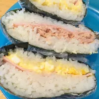 Snapdishの料理写真:初めてのおにぎらず|Tomoko Ueharaさん