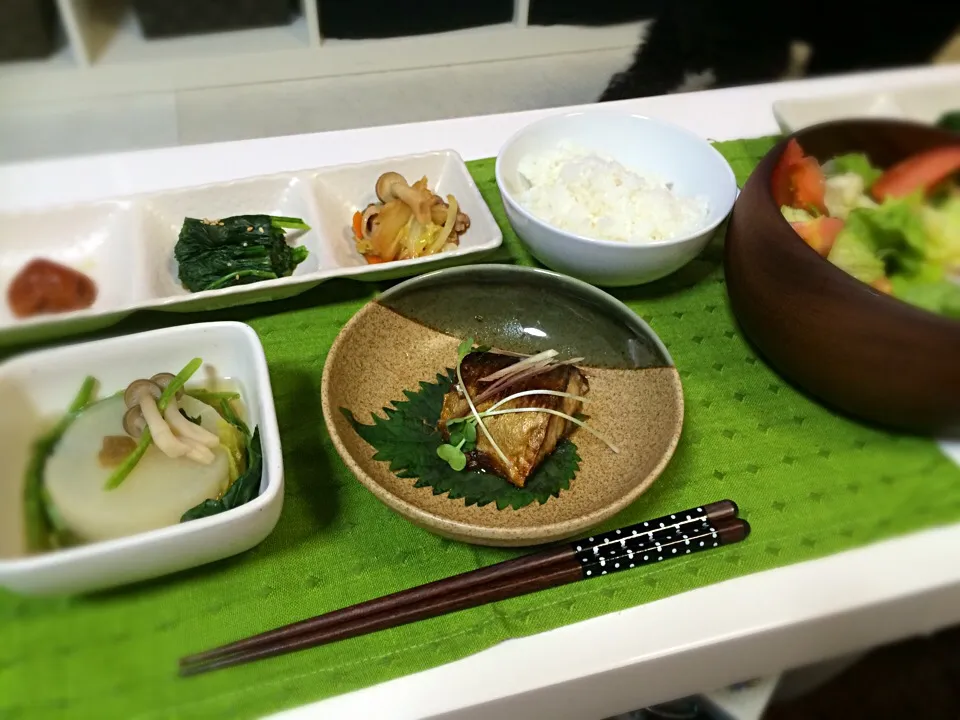 サバの照り焼き ふろふき大根 白菜と豚肉の煮物 ほうれん草のおひたし|みかんさん