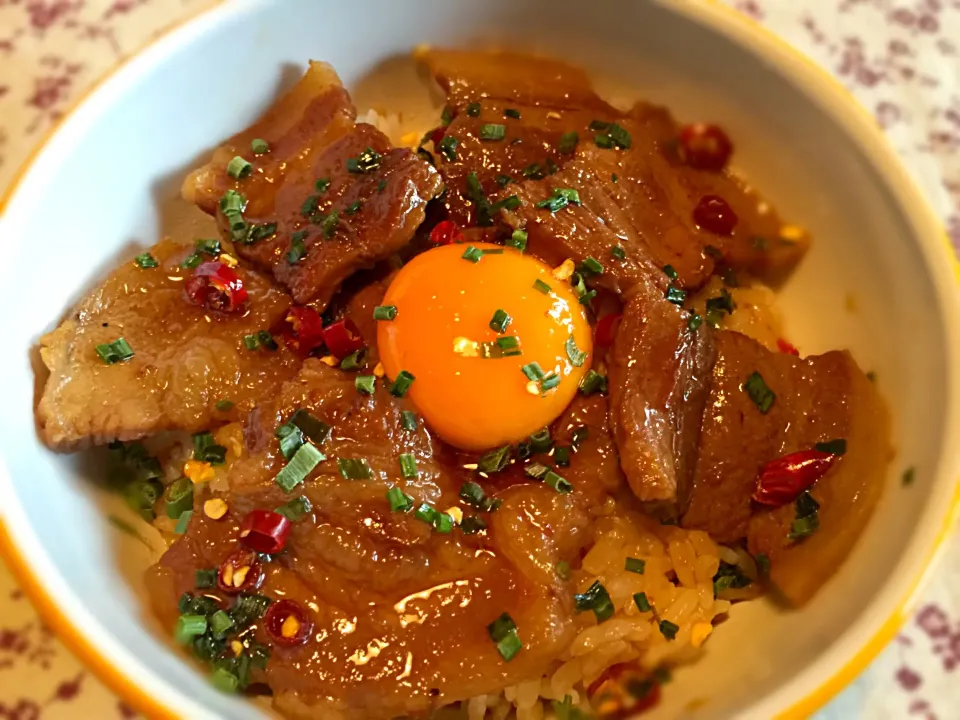 ランチ♬煮豚丼😊久しぶりの投稿〜(^o^)/|まるちゃんさん