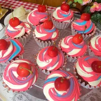 Snapdishの料理写真:Red velvet cupcake with cream cheese frosting with Japanese cheery respecting the 4th of July something red blue and white for American flag (*^_^*)Happy 4th of