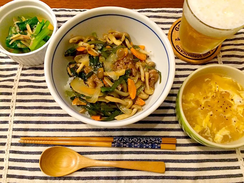 豚コマと野菜たっぷり中華丼 フカヒレスープ 小松菜とみょうがのおひたし|haseseさん