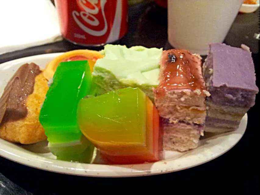 Assorted Kuehs|FooDin'sさん