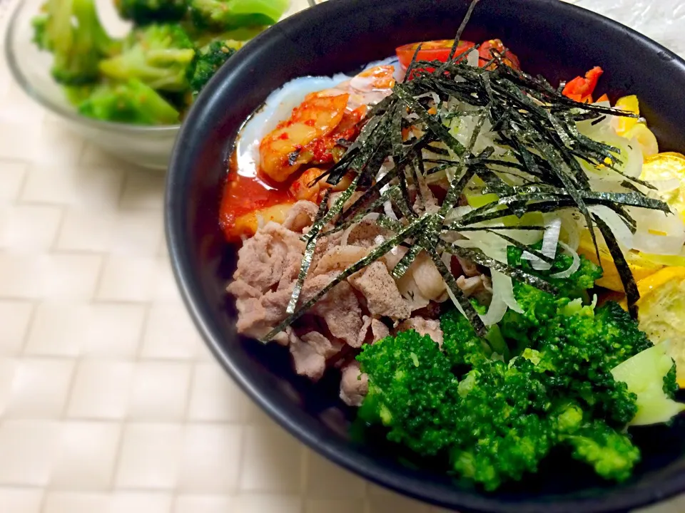 Snapdishの料理写真:糖質0麺で。彩り麺( ´ ▽ ` )ﾉ|いしぃむしぃさん