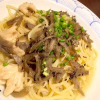 キンピラごぼうと蒸し鶏の和風パスタ|Tadashi  Shigyoさん