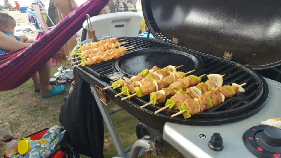 BBQ TIME IJ PUERTO RICO ON THE BEACH|Frank Ortizさん