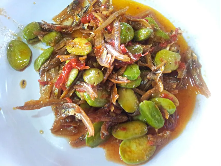 Sambal Ikan Bilis Dengan Petai|FooDin'sさん