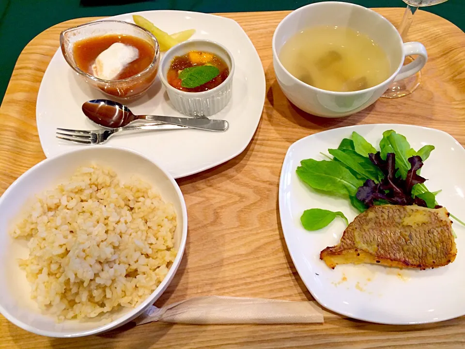 Snapdishの料理写真:有機野菜のランチ|Food is lifeさん