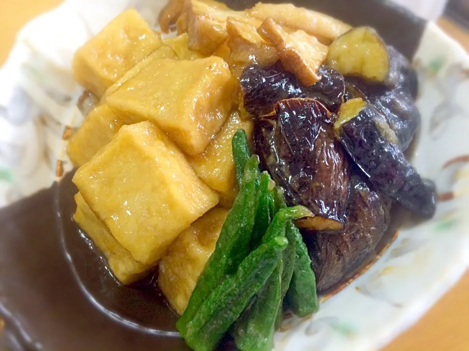 ゆんゆんゅんさんの料理 高野豆腐の揚げ煮です。もっちり♪したお豆腐に、あんが程よく絡んで。食感も楽しい１品です☆|ポンポコたまこさん