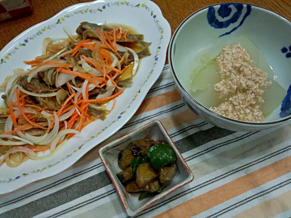 Snapdishの料理写真:豆鯵の南蛮漬け、冬瓜の肉あんかけ、なすの味噌しぎ|Rogerinaさん