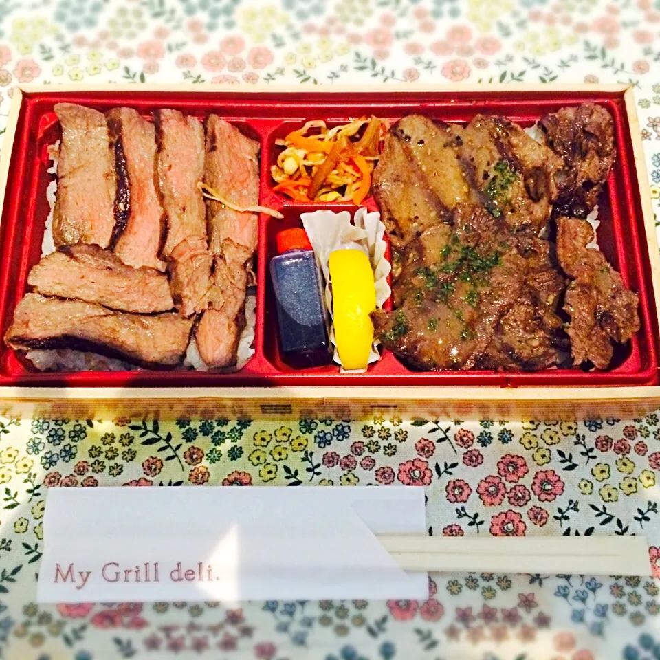 Snapdishの料理写真:デパ地下ステーキ弁当🐮|Mi♡さん