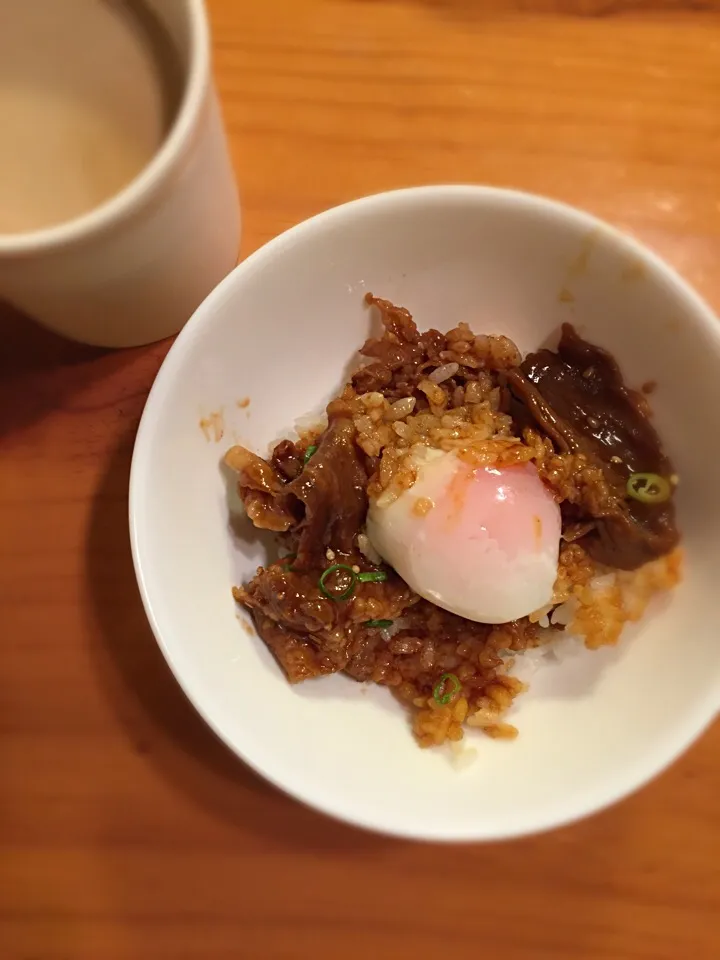 カルビ丼(昨日の残り)|もえさん